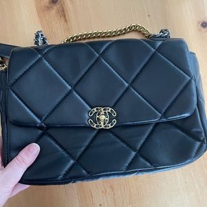 Chanel purse and wallet